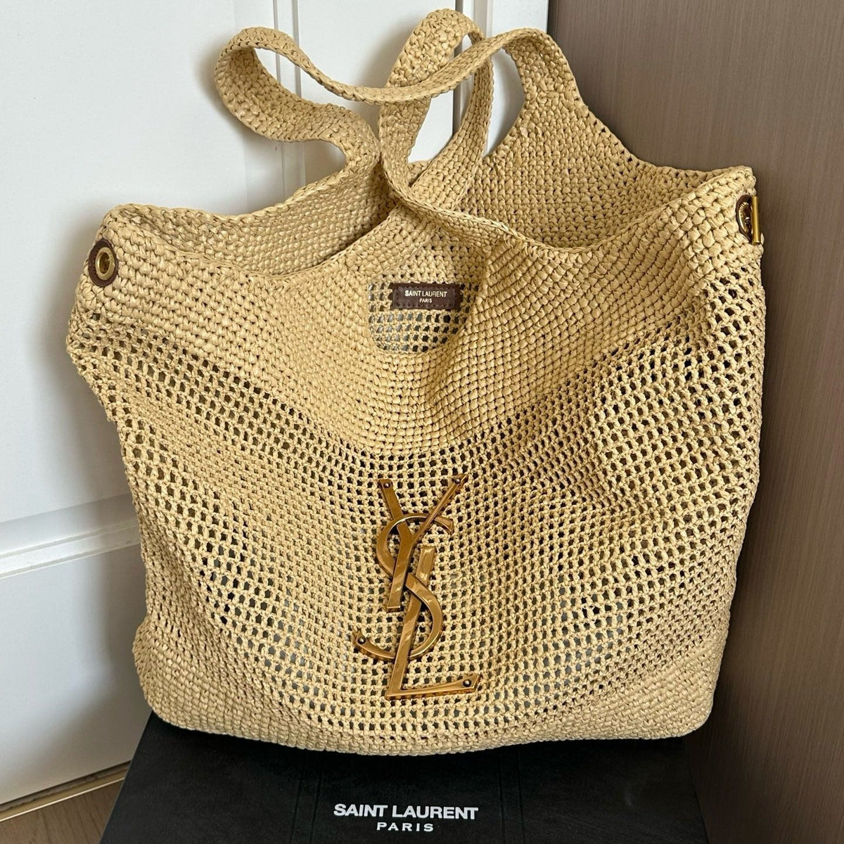ICARE IN RAFFIA