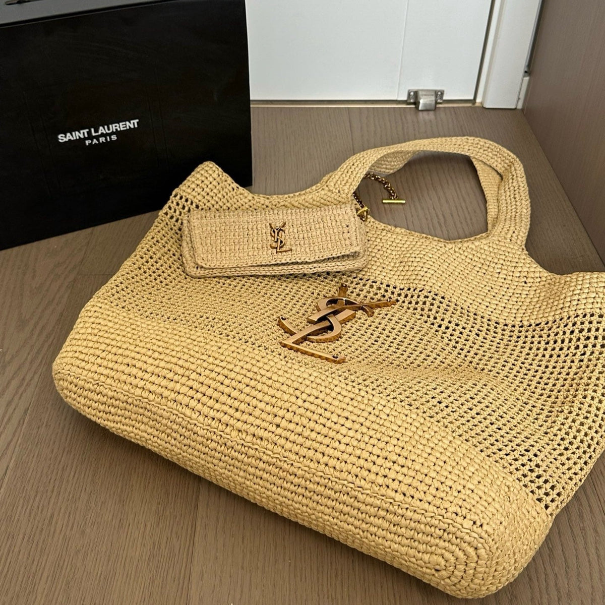 ICARE IN RAFFIA