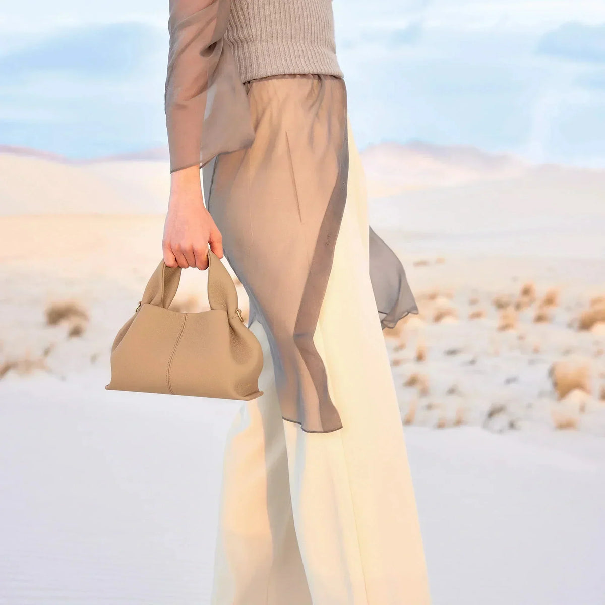 Numéro Neuf Mini - Beige Grained