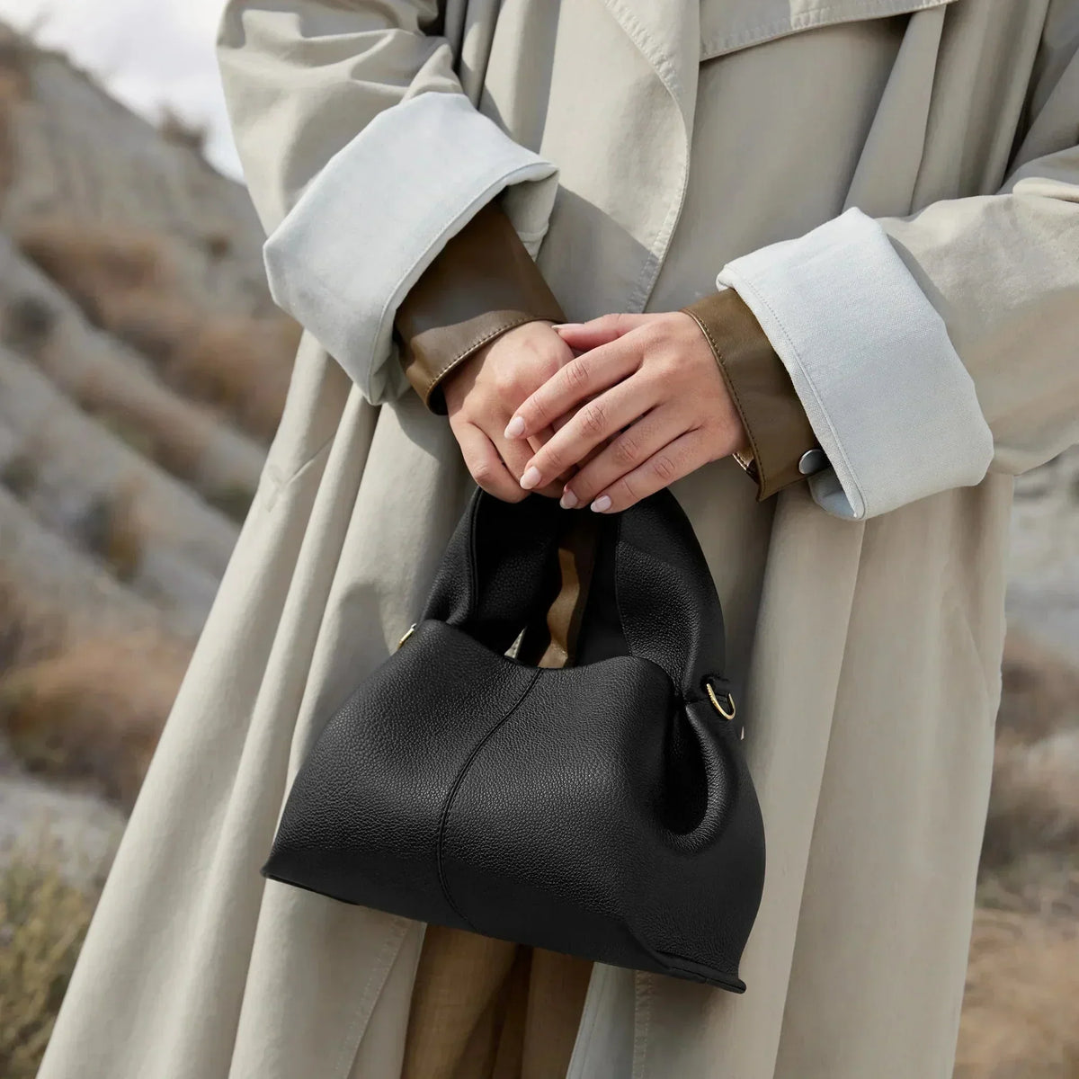 Numéro Neuf Mini - Black Grained