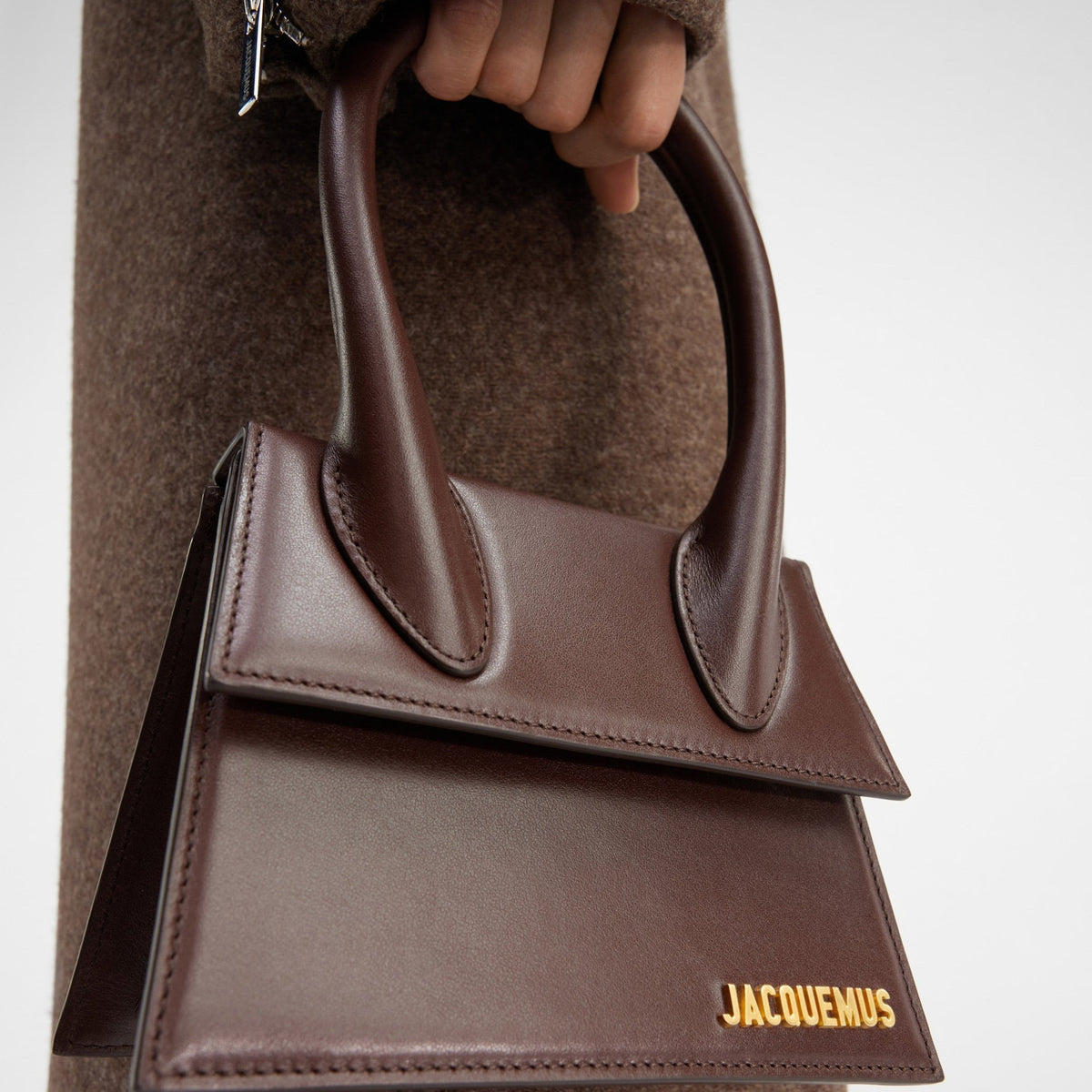 Jacquemus - The medium Chiquito - Brown